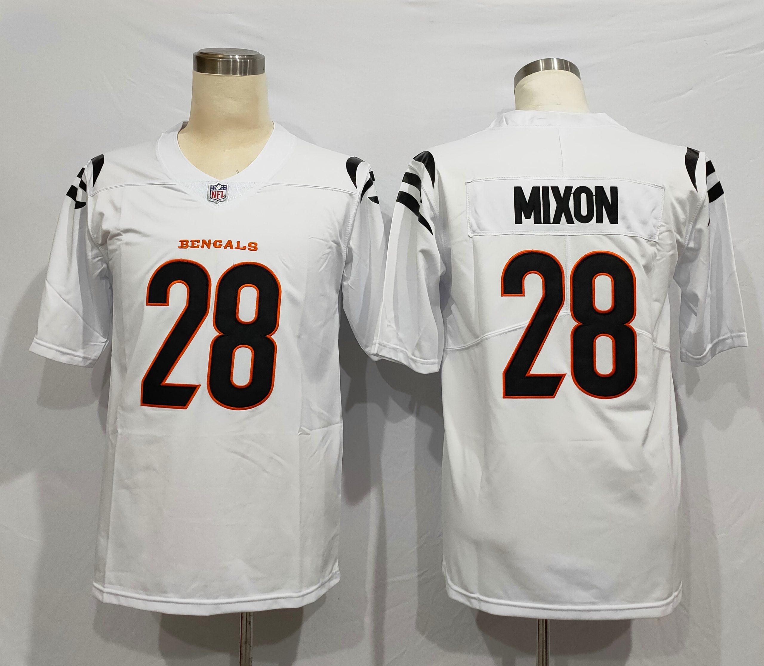 mens-cincinnati-bengals-joe-mixon-28-white-jerseygz4wuuf7wd4e_0.jpg