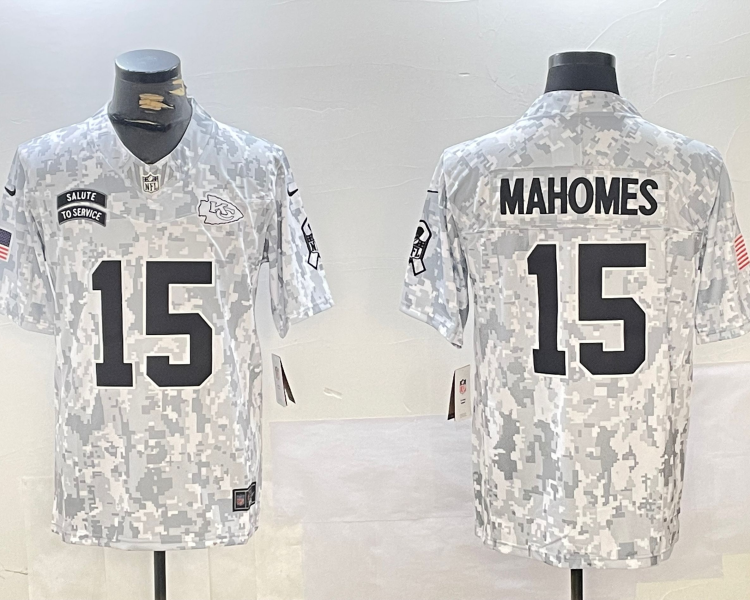 Men's Kansas City Chiefs Patrick Mahomes #15 Arctic Camo 2024 Salute to Service Limited Jersey