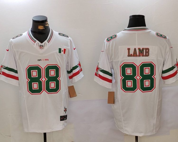 Men's Dallas Cowboys CeeDee Lamb #88 White Vapor F.U.S.E. Limited Jersey