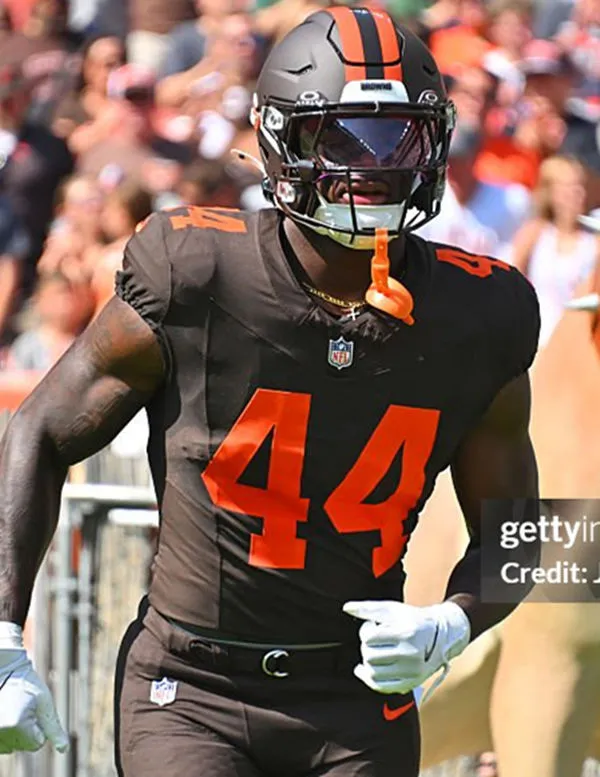 mens-cleveland-browns-44-harold-fannin-jr-nike-brown-alternate-vapor-f-u-s-e-limited-player-jersey-1785043057_0.webp