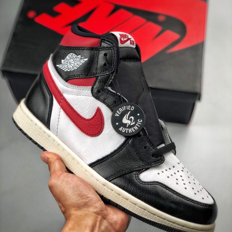 Air Jordan 1 Retro High Gym 555088-061