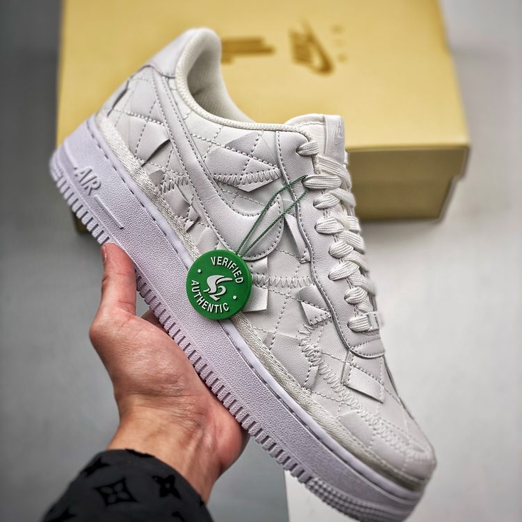 Mens BILLIE EILISH X AIR FORCE 1 LOW TRIPLE WHITE DZ3674-100