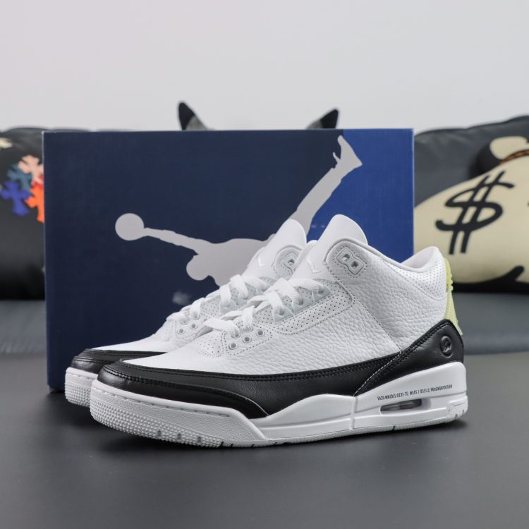 Mens AIR JORDAN 3 X FRAGMENT DA3595-100