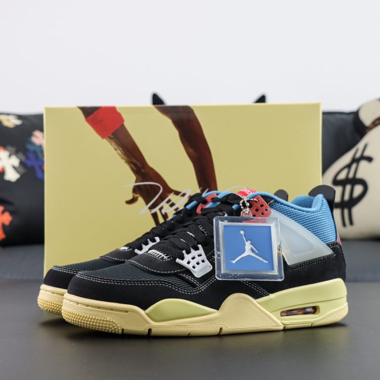 UNION X NIKE AIR JORDAN 4 RETRO "OFF NOIR" DC9533-001