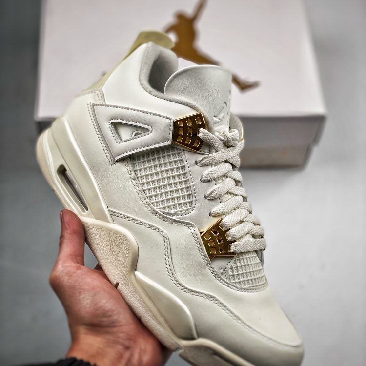 AIR JORDAN 4 White Gold Oversize