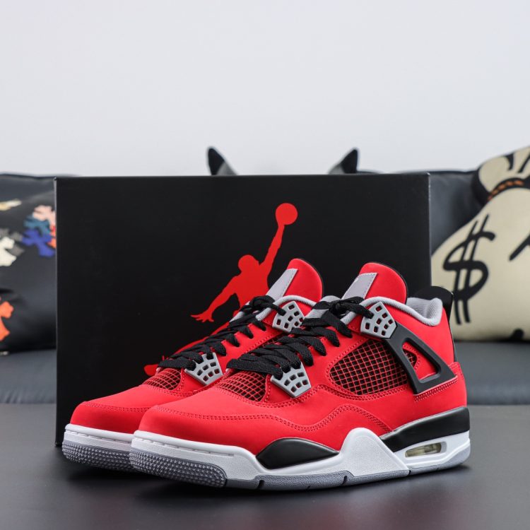 AIR JORDAN 4 RETRO TORO BRAVO 308497-603 Oversize