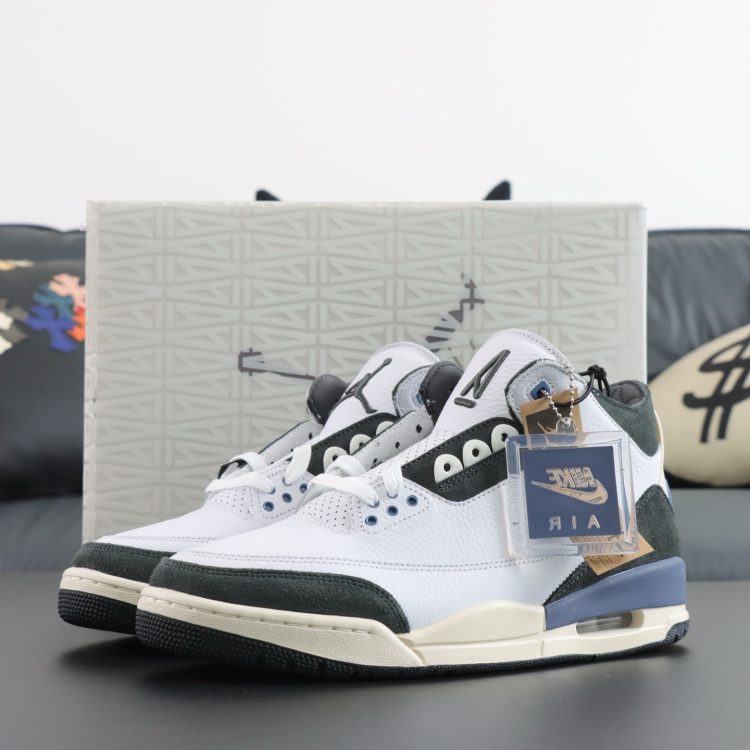 Mens A Ma Maniére x Nike Jordan 3 "DIFFUSED BLUE" FV8571-100