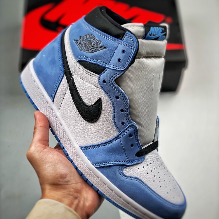Unsex AIR JORDAN 1 HIGH OG "UNIVERSITY BLUE" 555088-134