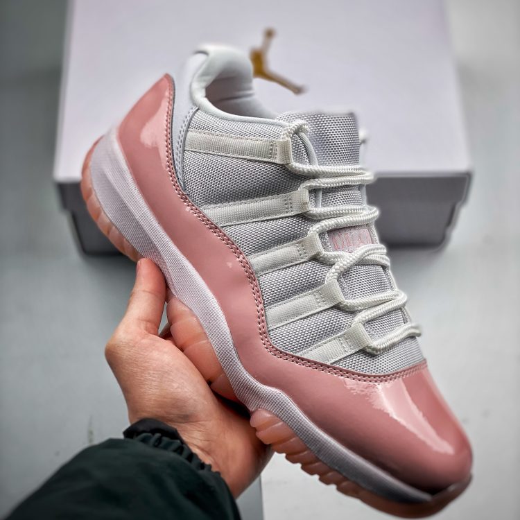 Unsex AIR JORDAN 11 LOW WMNS AH7860-160