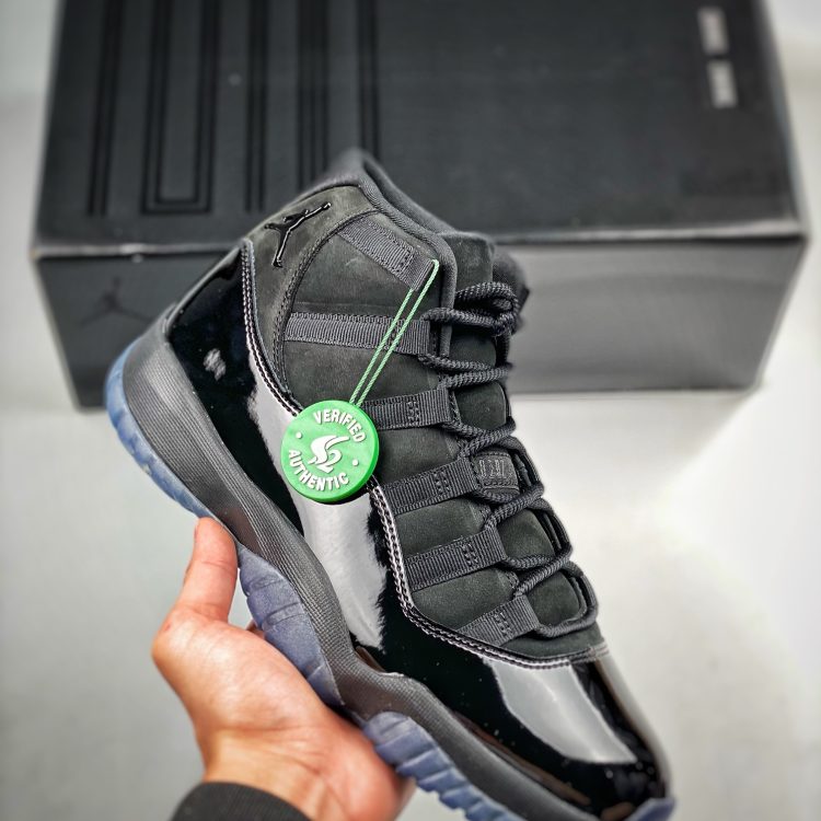 Mens AIR JORDAN 11 RETRO CAP AND GOWN 378037-005