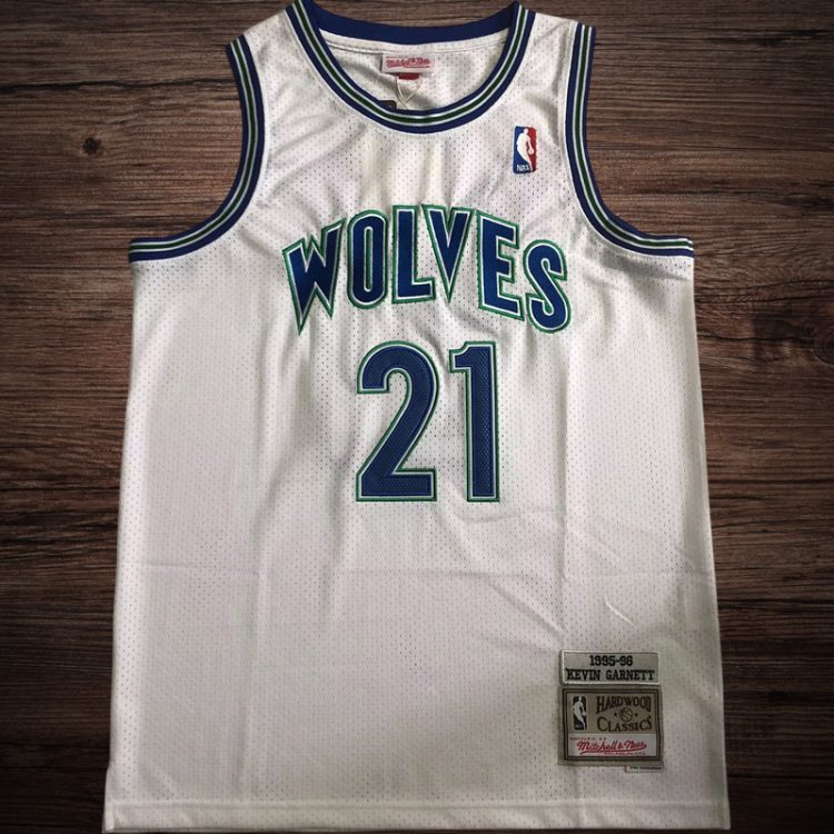 Men's Minnesota Timberwolves 1995/96 #21 Garnett White Jersey