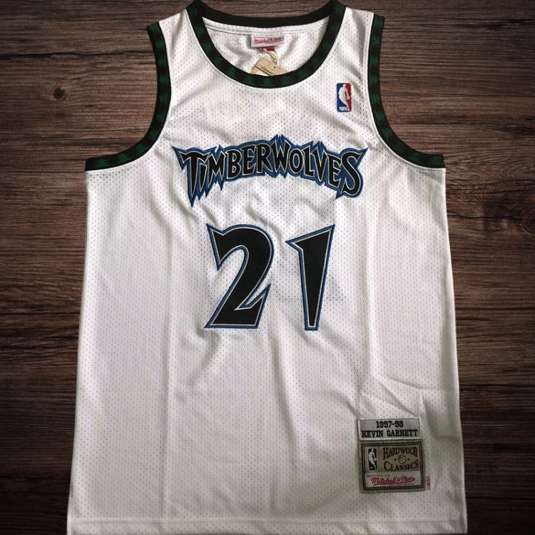 Men's Minnesota Timberwolves 1997/98 #21 Garnett White Jersey